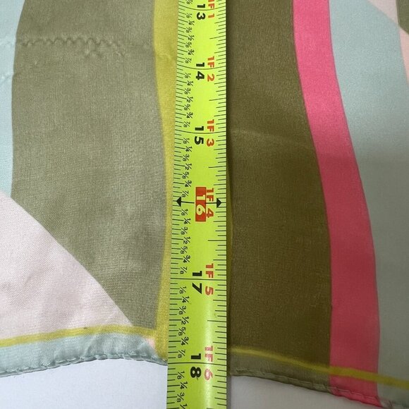 Vince Camuto Elegant Cream/Pastels Geometric pattern rectangle Scarf 18 x 70 - Picture 9 of 11